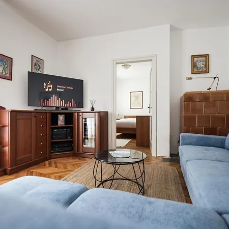 Elanda Downtown Apartment