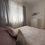 Elanda Downtown דירה זאדאר