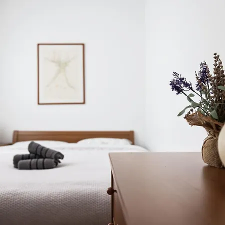 Elanda Downtown Apartman